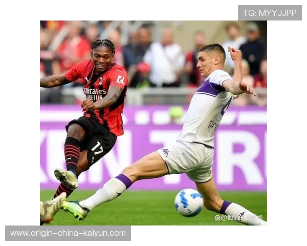 莱奥左脚轰射打穿球门，米兰状态火爆